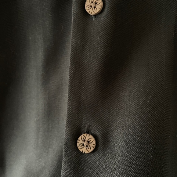 Tommy Bahama Bar None Black Silk Embroidered Button Front Shirt Large - Picture 6 of 8